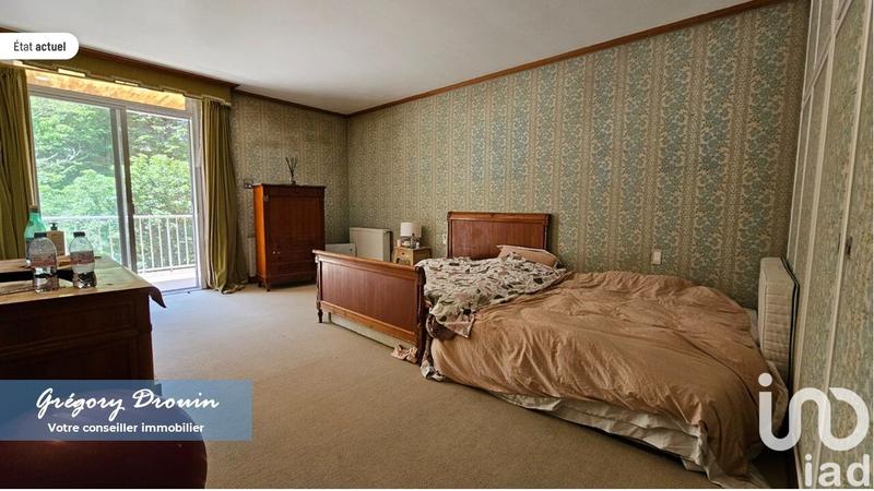 Maison - 668 m² - 10 pièces