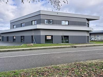 Bureau - 448 m² - 2 pièces