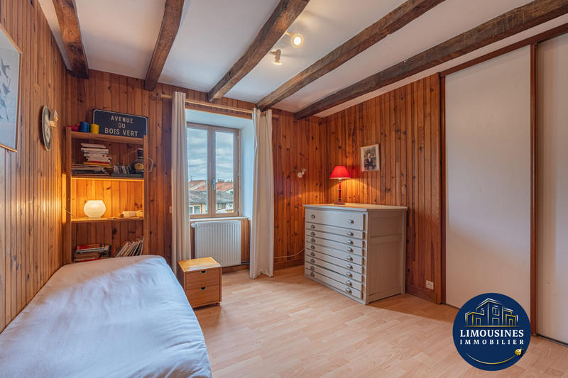 Maison - 370 m² - 10 pièces