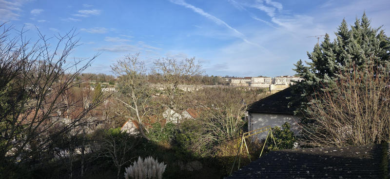 Maison - 96 m² - 4 pièces