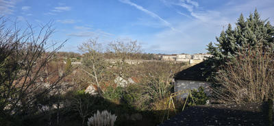 Maison - 96 m² - 4 pièces