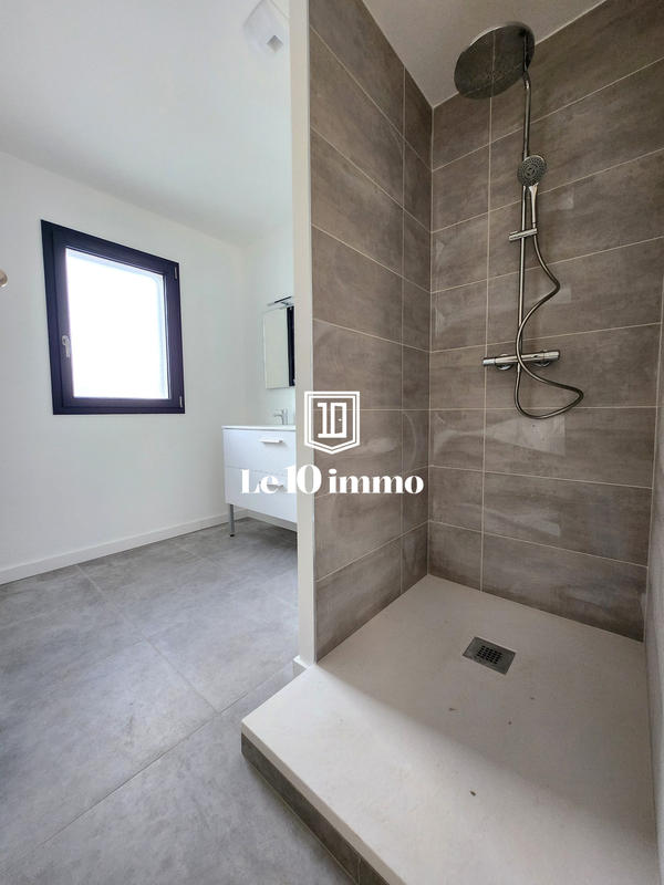 Maison - 114 m² - 6 pièces