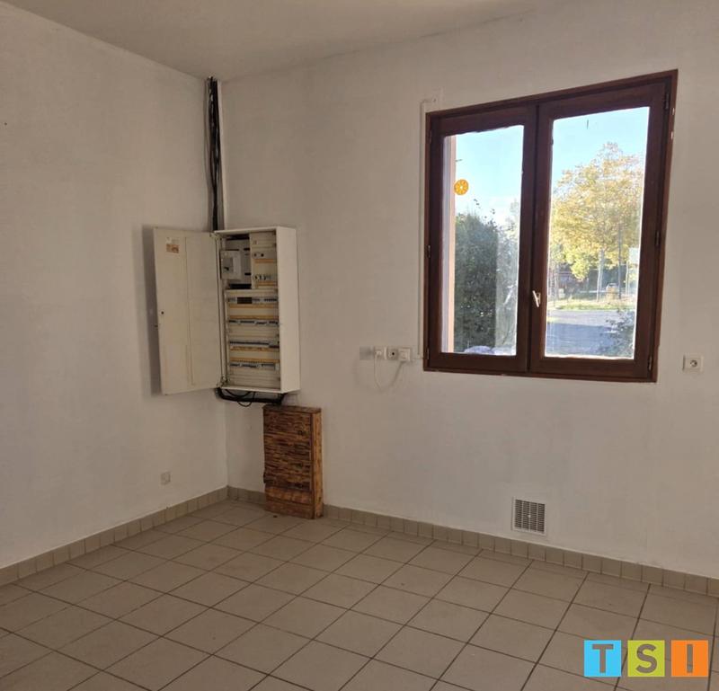 Local d'activités - 200 m² - 7 pièces