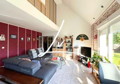 Maison - 177 m² - 7 pièces