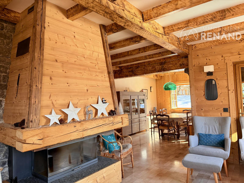 Châlet - 180 m² - 9 pièces