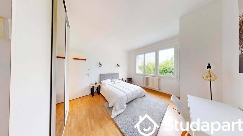 Chambre - 11 m² - 1 pièce