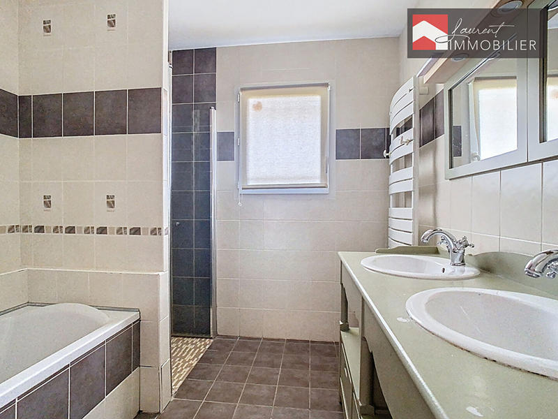 Maison - 143 m² - 6 pièces