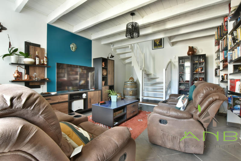 Maison - 200 m² - 10 pièces