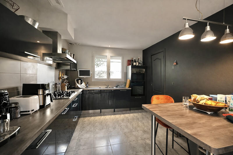 Maison - 103 m² - 5 pièces
