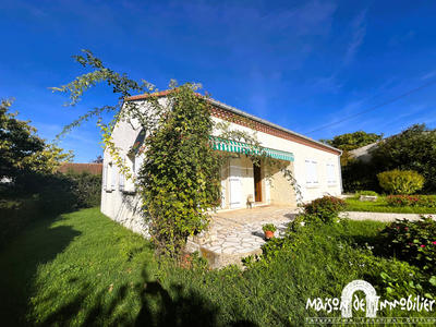 Maison - 207 m² - 9 pièces