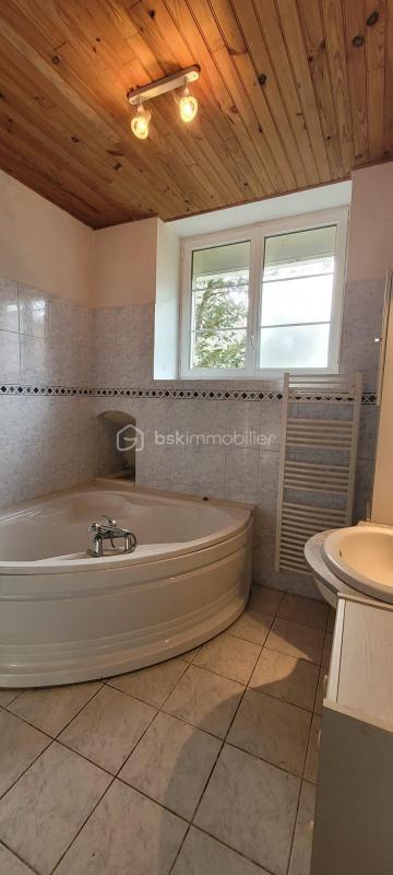 Maison - 99 m² - 3 pièces