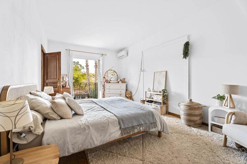 Maison - 467 m² - 10 pièces