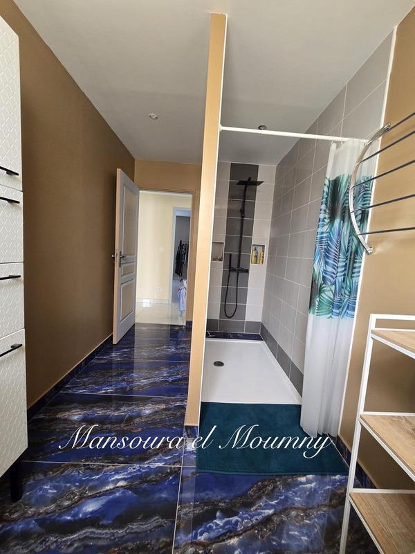 Maison - 209 m² - 8 pièces