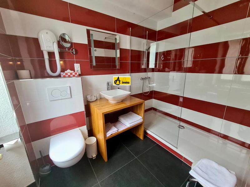 Bureau - 756 m² - 17 pièces