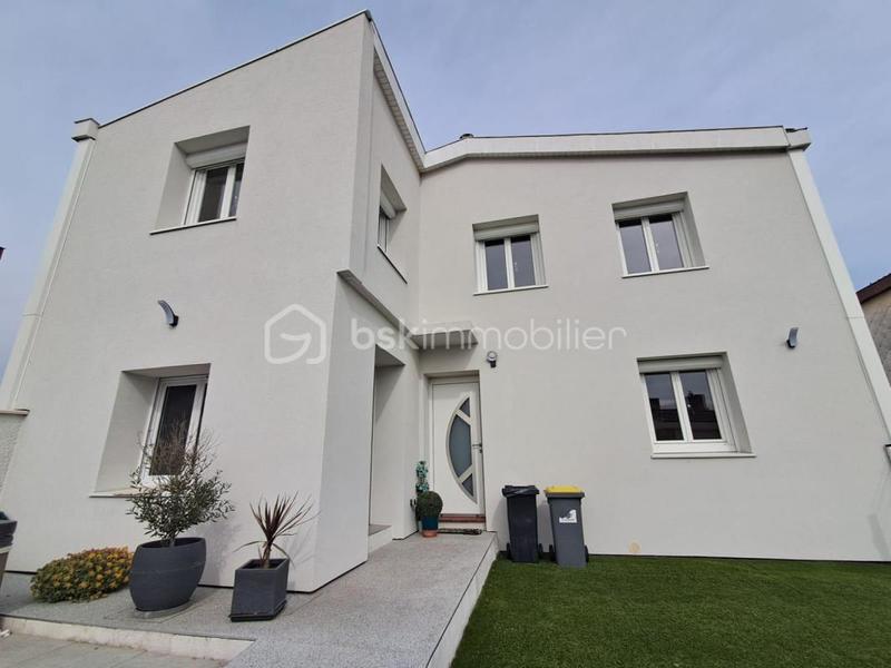 Maison de ville - 135 m² - 5 pièces