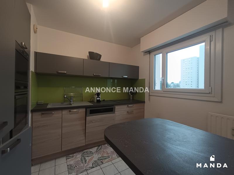 Chambre - 9 m² - 4 pièces