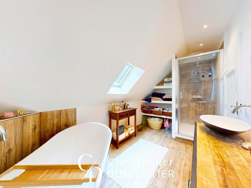 Maison - 127 m² - 6 pièces