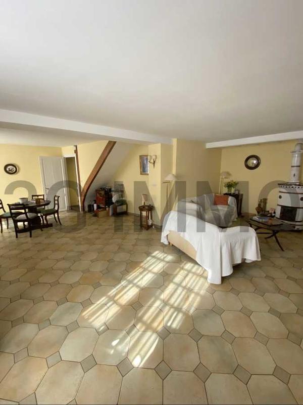 Villa - 236 m² - 12 pièces