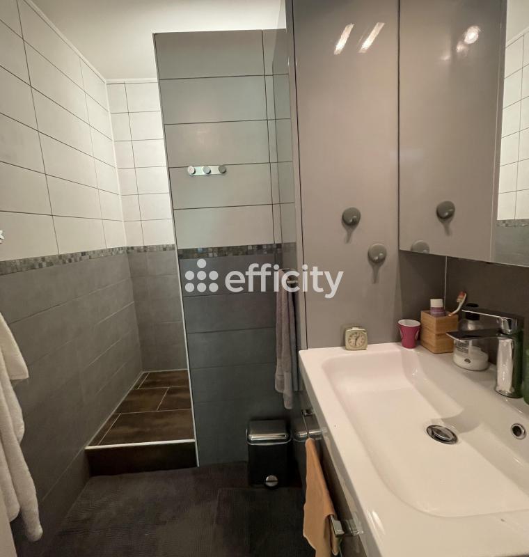 Appartement - 101 m² - 5 pièces