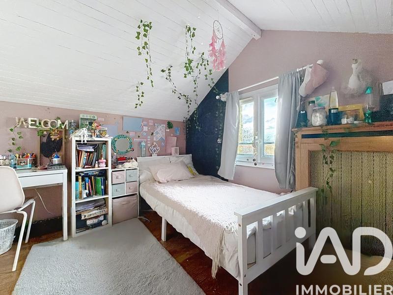 Maison - 99 m² - 5 pièces