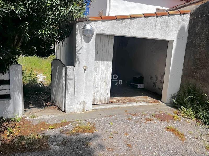 Maison - 220 m² - 5 pièces