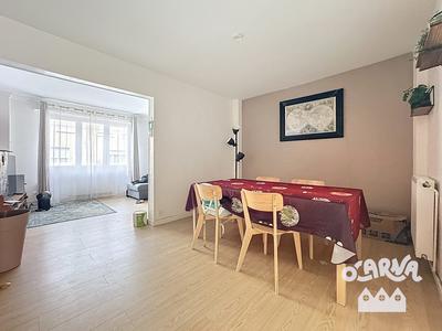 Maison - 102 m² - 5 pièces