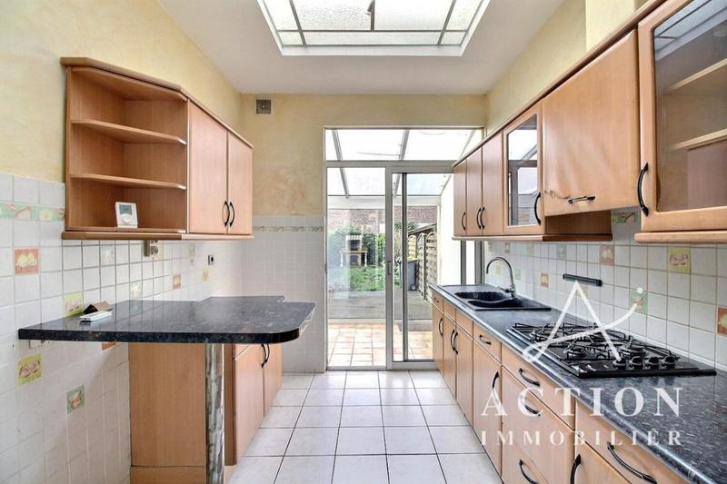 Maison - 98 m² - 5 pièces