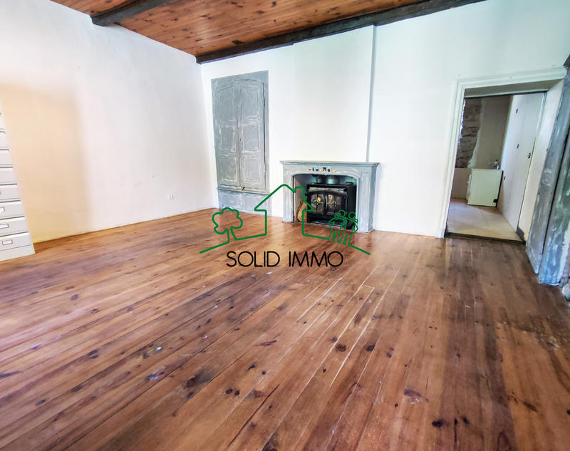 Maison de village - 262 m² - 8 pièces