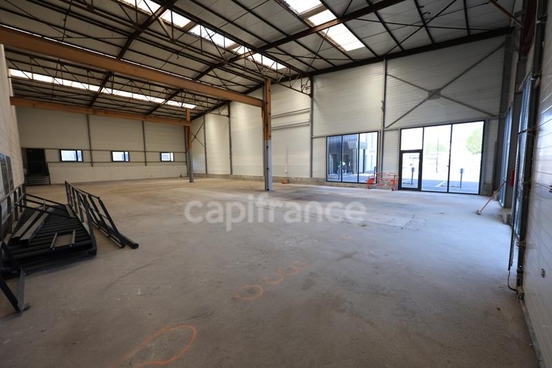 Local d'activité / Entrepôt - 435 m² - 1 pièce
