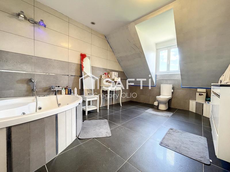 Maison - 158 m² - 5 pièces