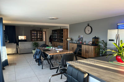 Maison - 137 m² - 5 pièces