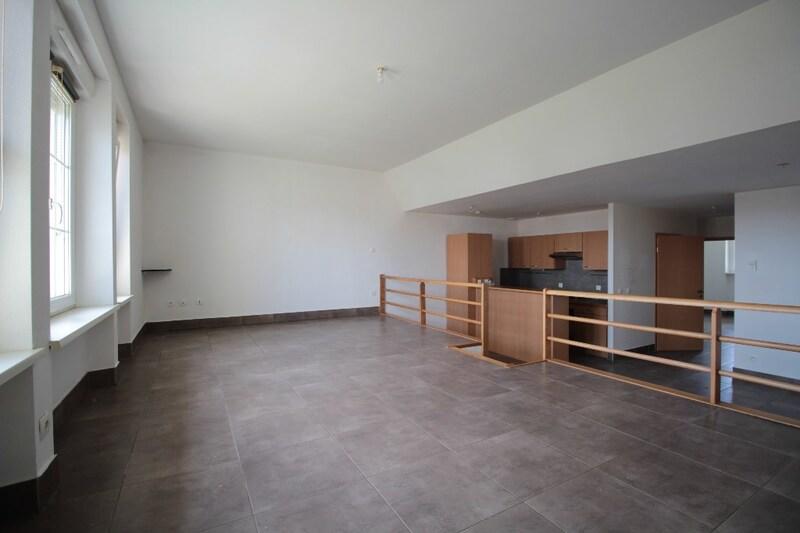 Appartement - 99 m² - 4 pièces