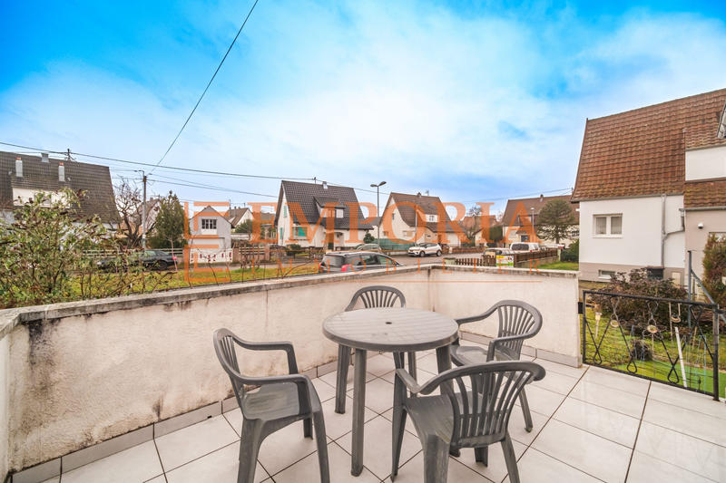 Maison - 90 m² - 5 pièces