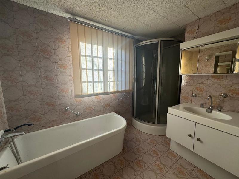 Maison - 140 m² - 4 pièces