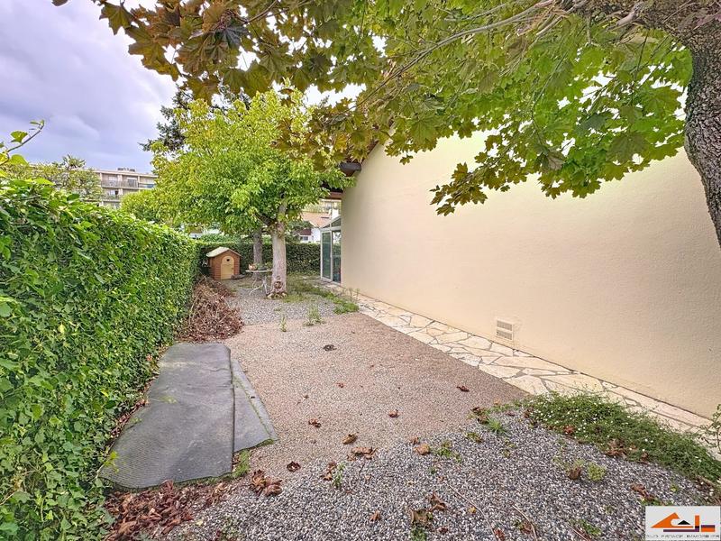 Maison - 179 m² - 6 pièces