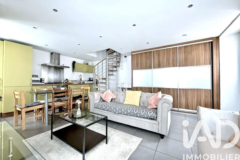 Maison de ville - 60 m² - 4 pièces