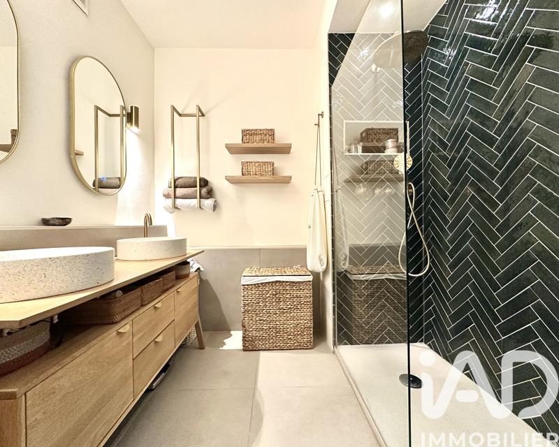 Appartement - 80 m² - 3 pièces