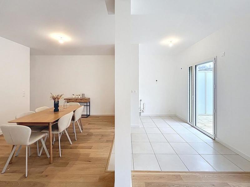 Appartement - 100 m² - 3 pièces