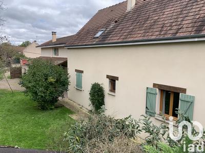 Maison - 187 m² - 7 pièces