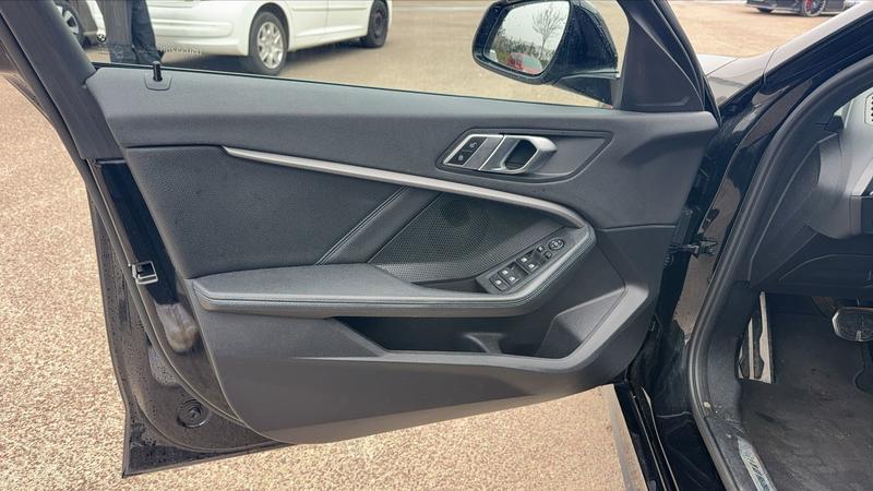 Bmw Série 1 120i 178 Dkg7 m Sport - Entretien constructeur