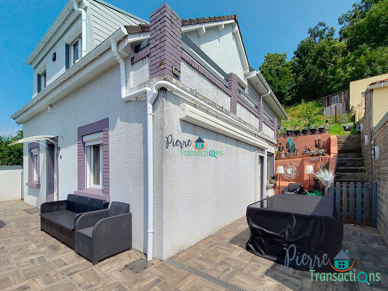 Maison - 112 m² - 7 pièces