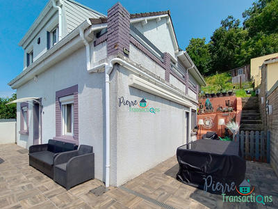 Maison - 112 m² - 7 pièces