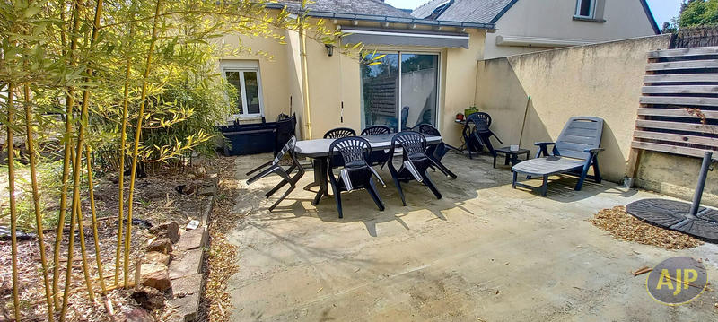 Maison - 140 m² - 9 pièces