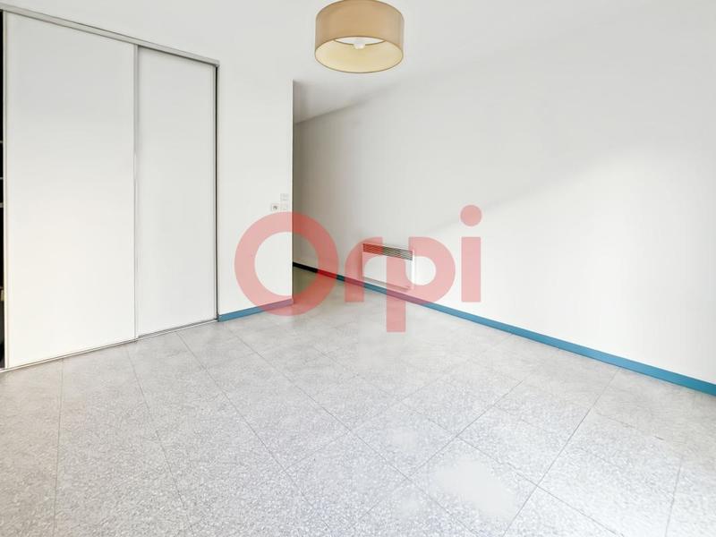 Studio - 18 m² - 1 pièce