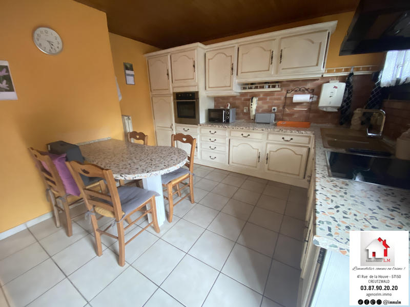 Maison - 94 m² - 5 pièces