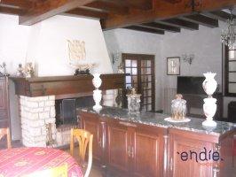 Maison - 272 m² - 10 pièces