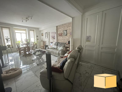 Appartement - 120 m² - 3 pièces