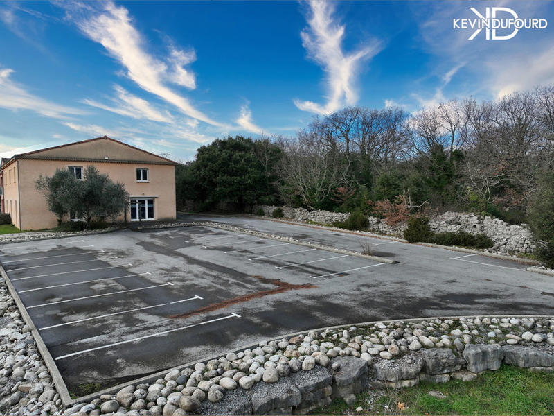 Immeuble - 550 m² - 10 pièces