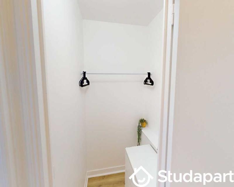 Chambre - 110 m² - 1 pièce