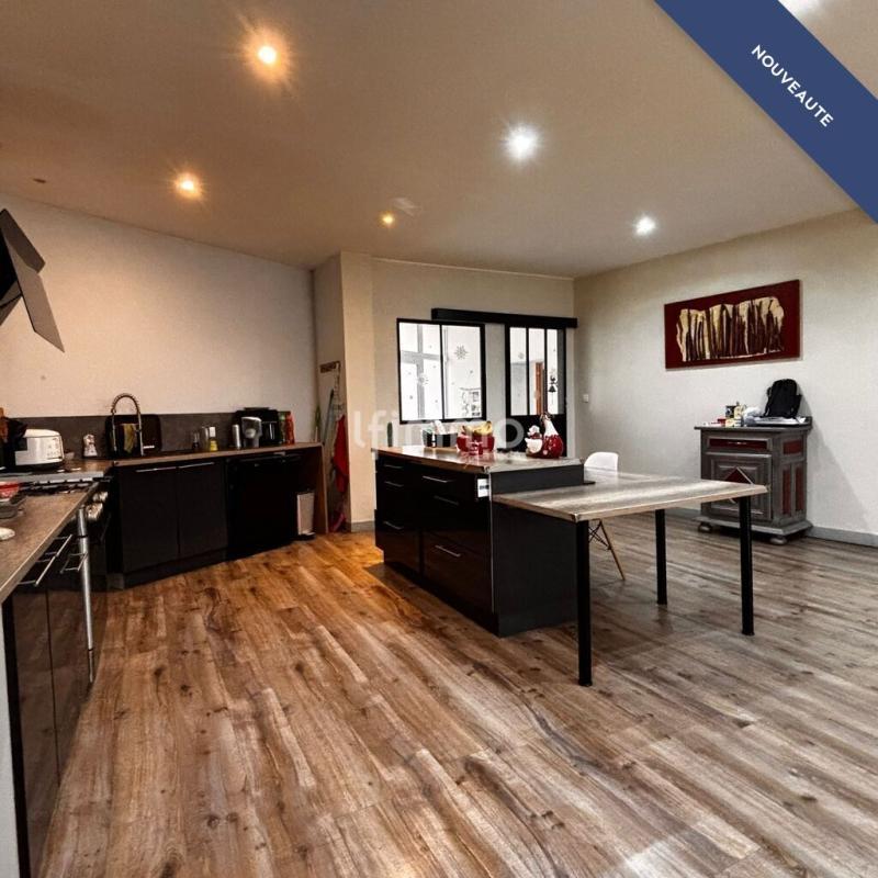 Maison - 298 m² - 7 pièces